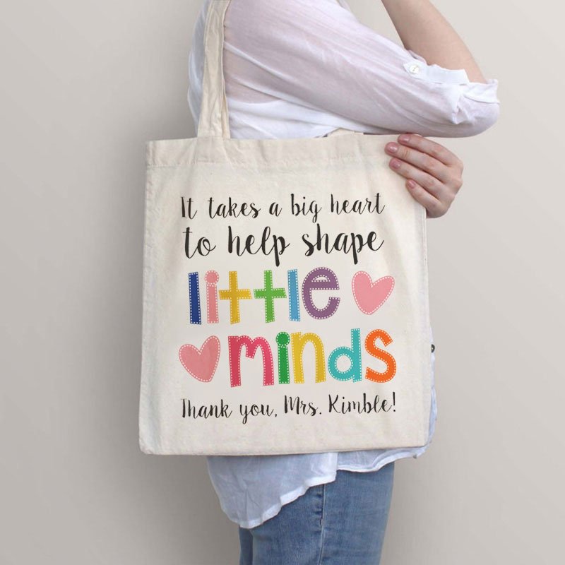 Personalized It Takes A Big Heart To Help Shape Little Minds Teacher Tote Bag - Image 2